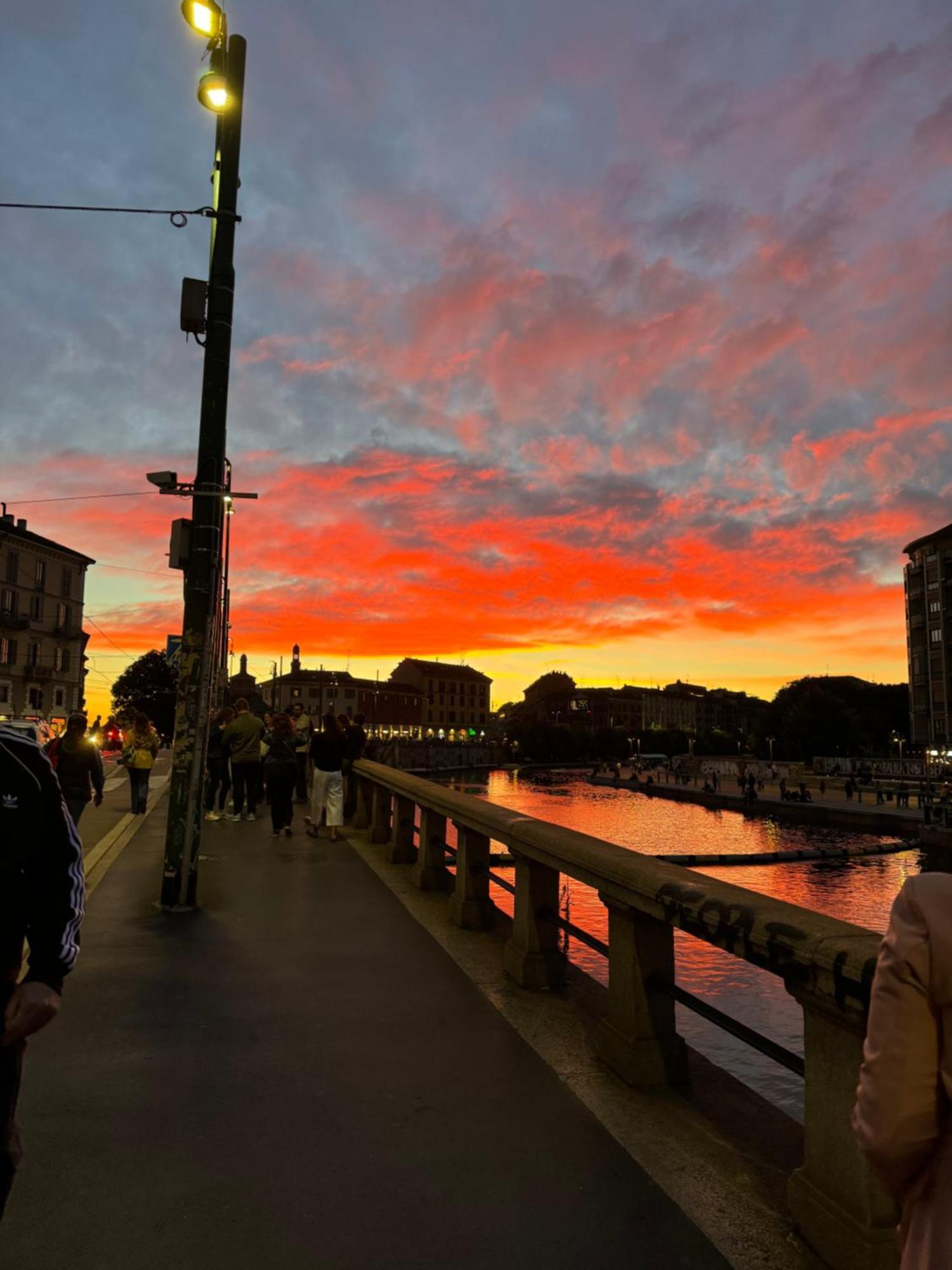 Free 30 Minutes Preemptive Cognitive Disconnect Therapy Price Location Real Duomo Palace Mini Suite * Milano